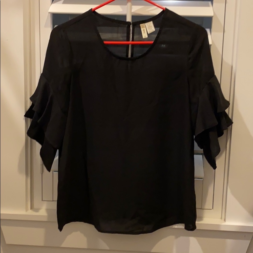 Flare sleeve top